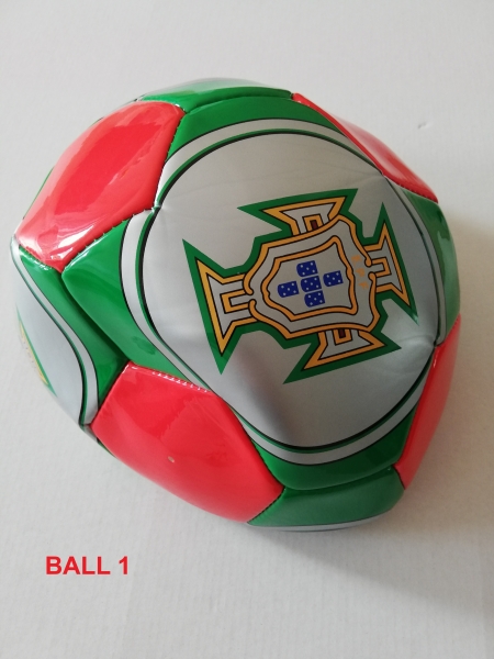 Fußball  Portugal Ball1